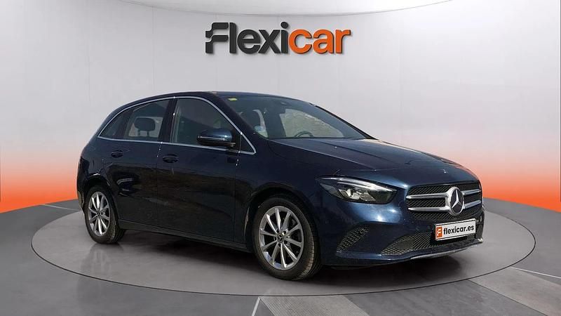Usado Mercedes B180 117 CV (86 kW) 2019 Azul Monovolumen