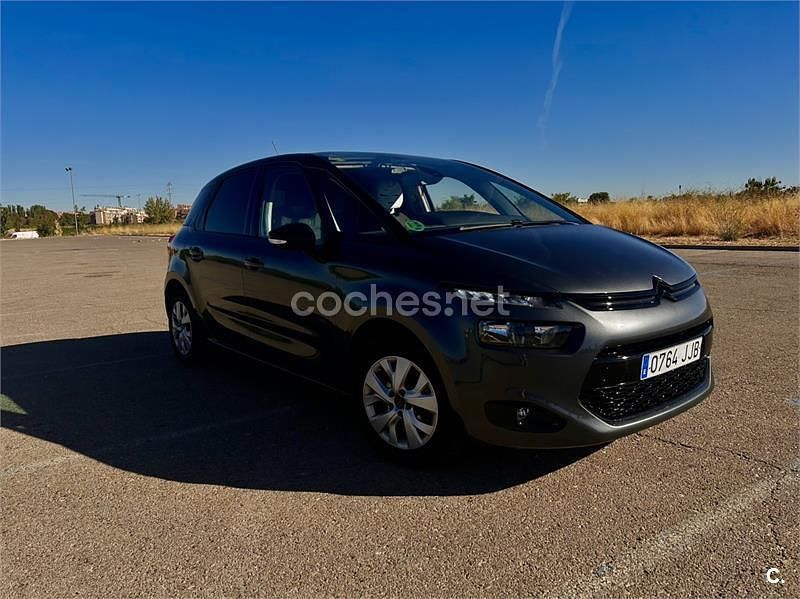Gris / plata Usado 2015 Citroën C4 Picasso PureTech Monovolumen | 8100 € (Precio justo) - Imagen 1/4