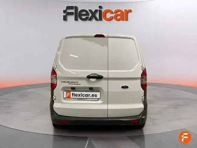 Usado Ford Transit Courier Titanium 101 CV (74 kW) 2021 Blanco Van