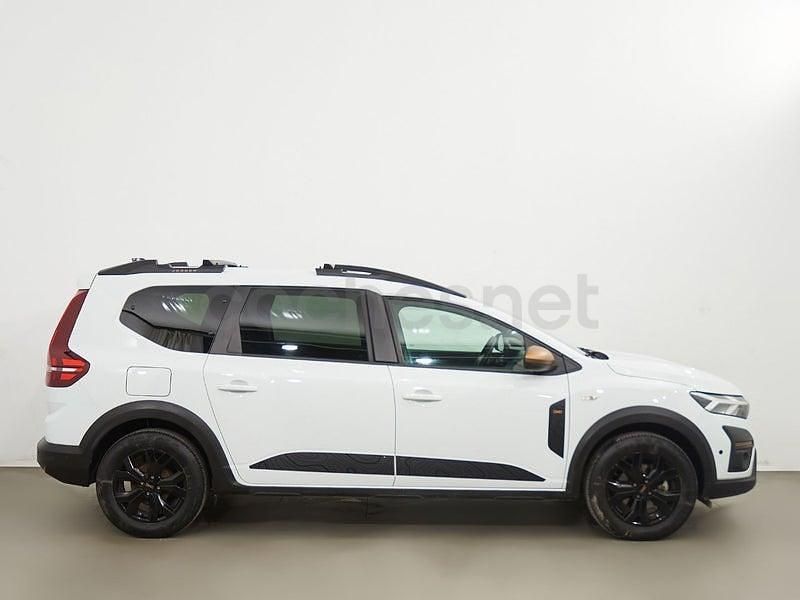 Usado Dacia Jogger Extreme 140 CV (102 kW) 2023 Blanco Monovolumen