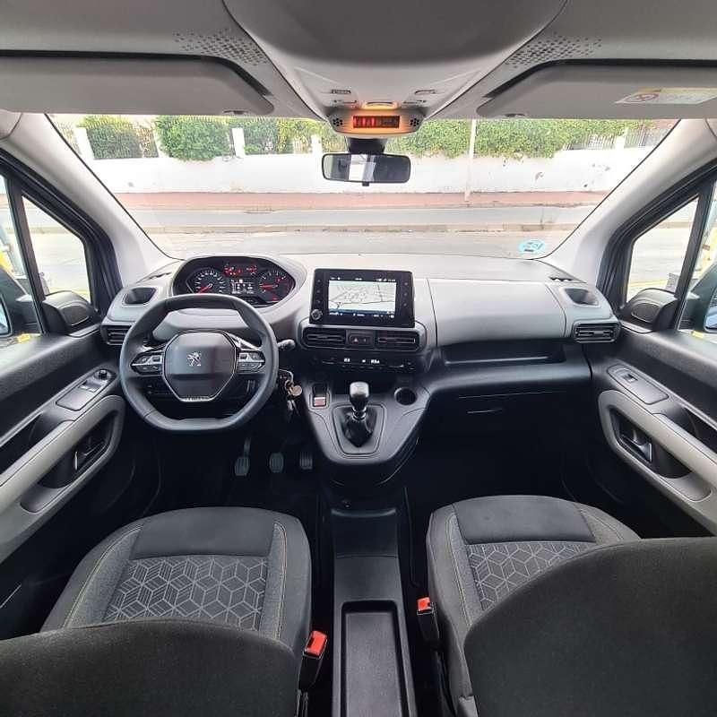 Usado Peugeot Rifter Active 131 CV (96 kW) 2020 Gris Monovolumen