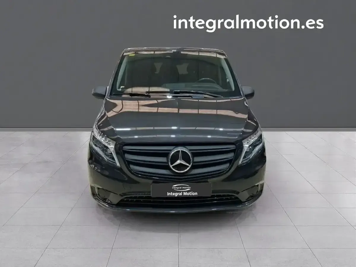 Usado Mercedes Vito 163 CV (119 kW) 2022 Negro Van