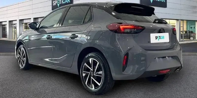 Usado Opel Corsa 101 CV (74 kW) 2023 Gris Utilitario