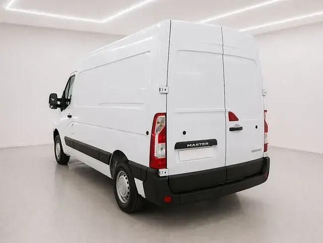 Begagnad Renault Master 145 HK (106 kW) 2018 Vit Van