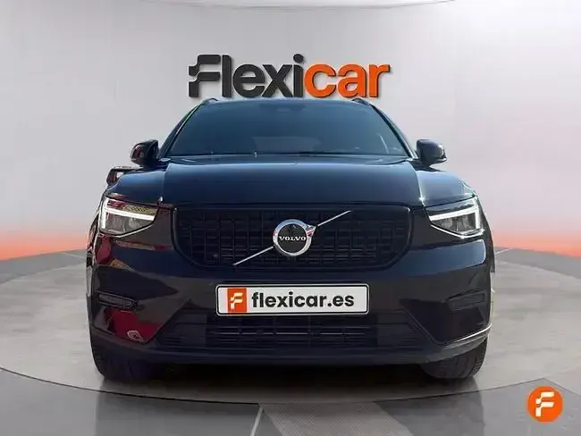 Usado Volvo XC40 211 CV (155 kW) 2023 Negro SUV
