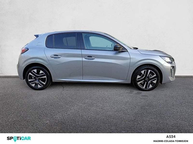 Usado Peugeot 208 Allure 100 CV (73 kW) 2025 Gris Utilitario