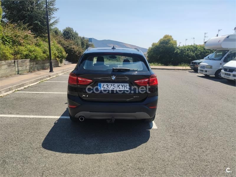 Usado BMW X1 116 CV (85 kW) 2019 Negro SUV