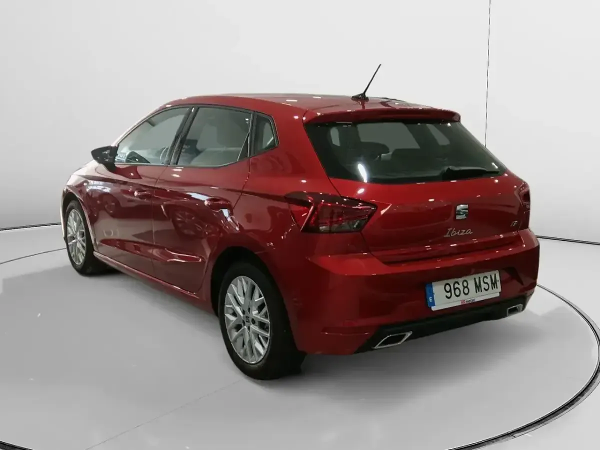 Usado Seat Ibiza FR 115 CV (84 kW) 2024 Rojo Berlina