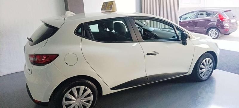 Usado Renault Clio IV Business 90 CV (66 kW) 2014 Blanco Utilitario