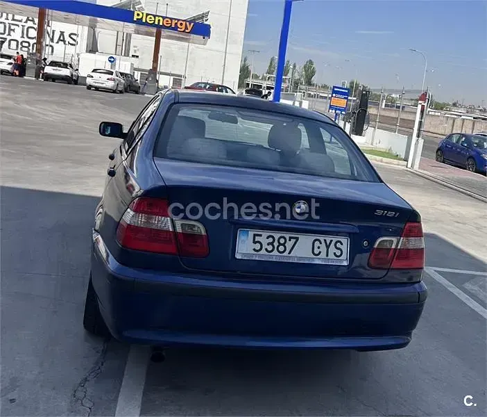 Usado BMW 318 143 CV (105 kW) 2004 Azul Berlina