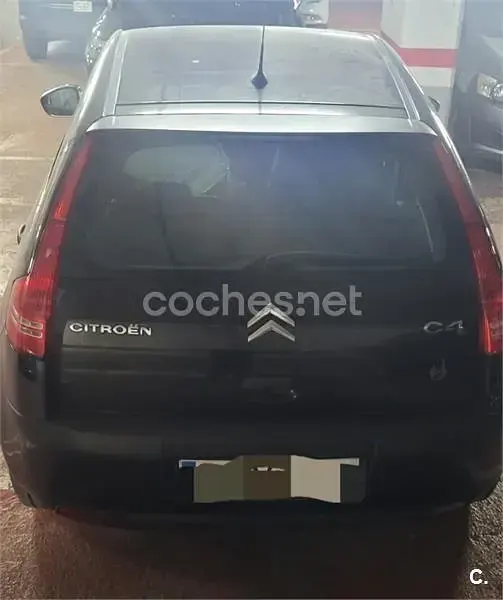 Usado Citroën C4 90 CV (66 kW) 2009 Negro Berlina