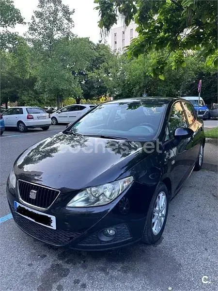 Usado Seat Ibiza Reference 75 CV (55 kW) 2010 Negro Berlina