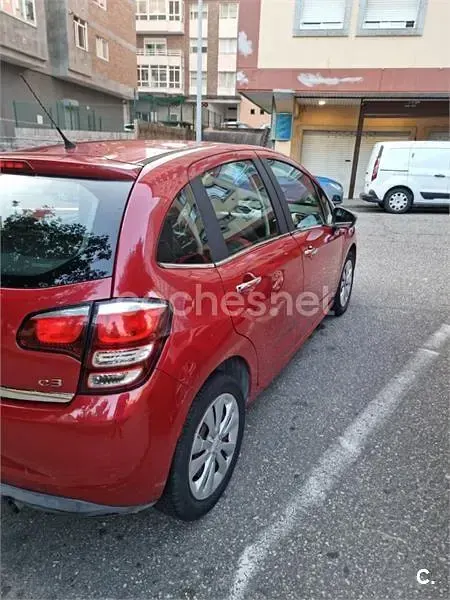 Usado Citroën C3 Attraction 68 CV (50 kW) 2014 Rojo Berlina