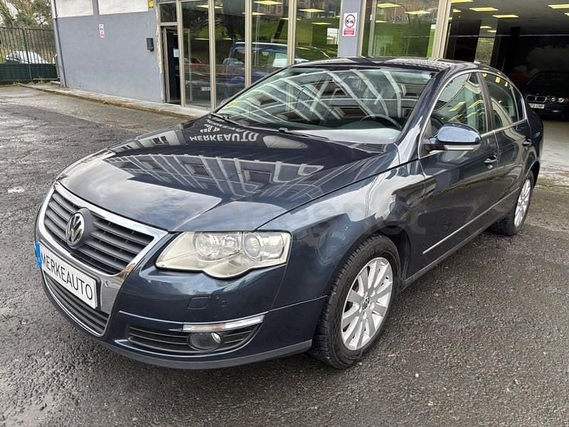 Azul Usado 2006 VW Passat Advance Berlina | 4999 € (Precio justo) - Imagen 1/4