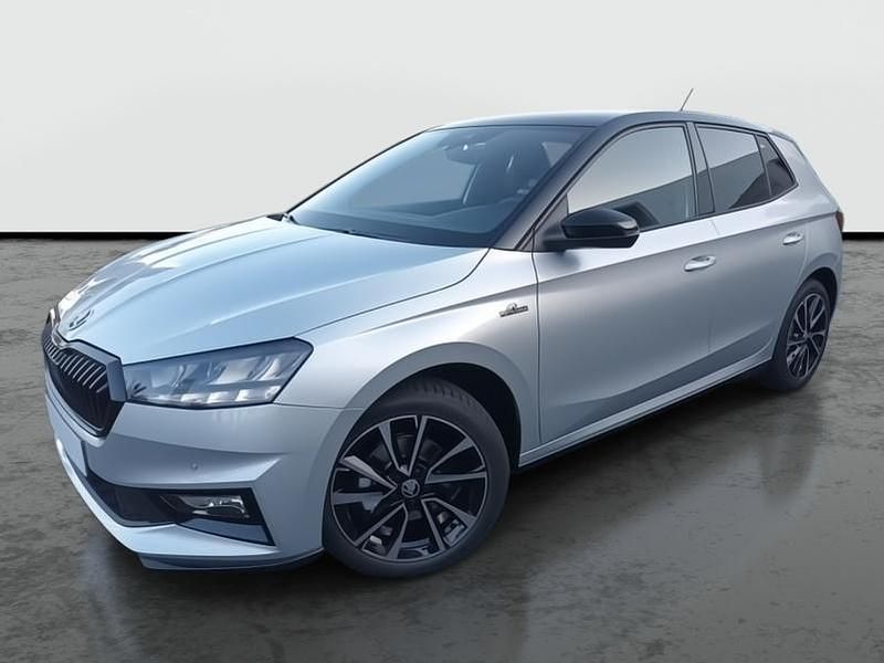 Plata brillant metalizado/negro mágico Usado 2024 Skoda Fabia Monte Carlo | 18.990 € (Precio justo) - Imagen 1/4