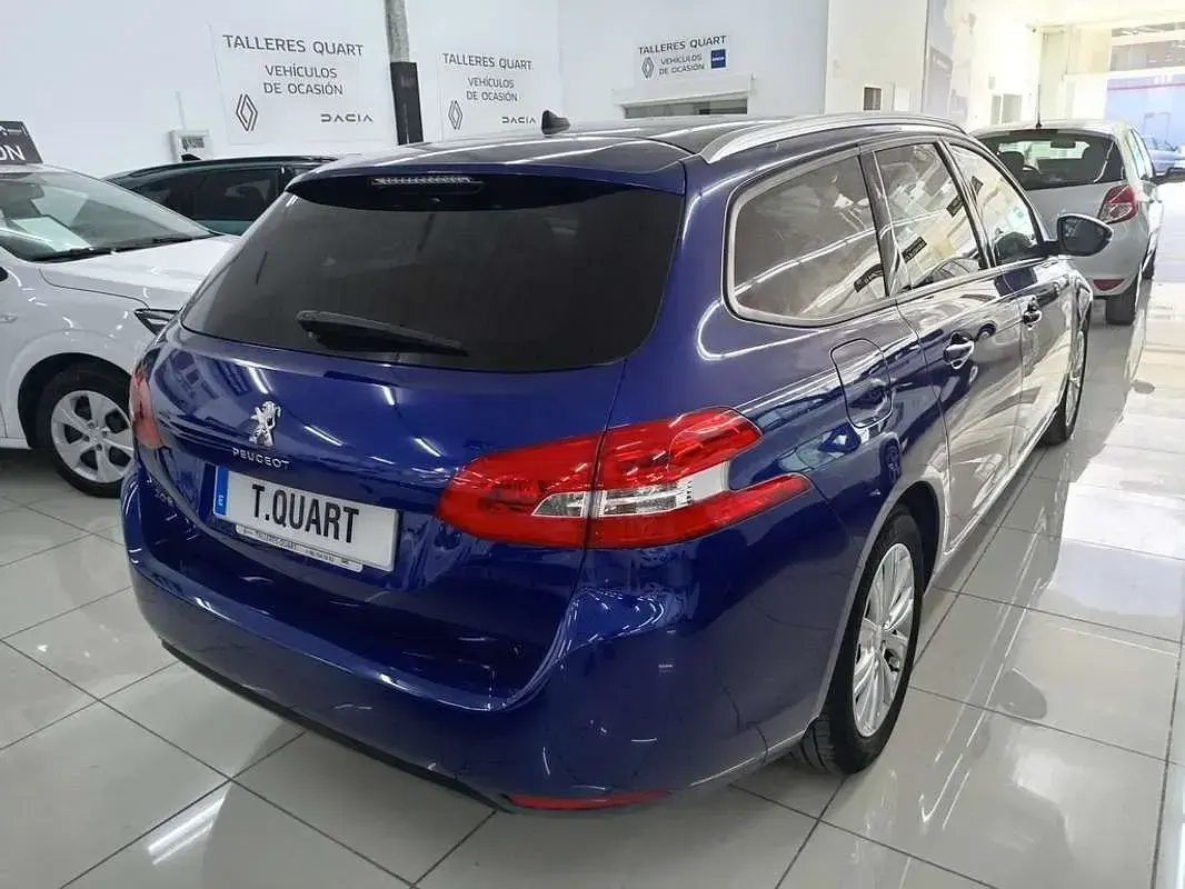 Usado Peugeot 308 SW Style 99 CV (72 kW) 2020 Azul Familiar