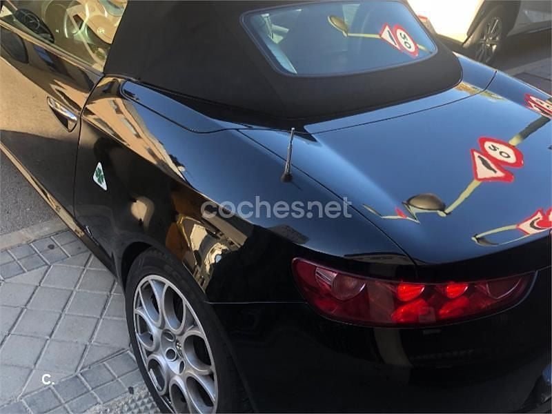 Negro Usado 2007 Alfa Romeo Spider Descapotable | 11.300 € - Imagen 1/4
