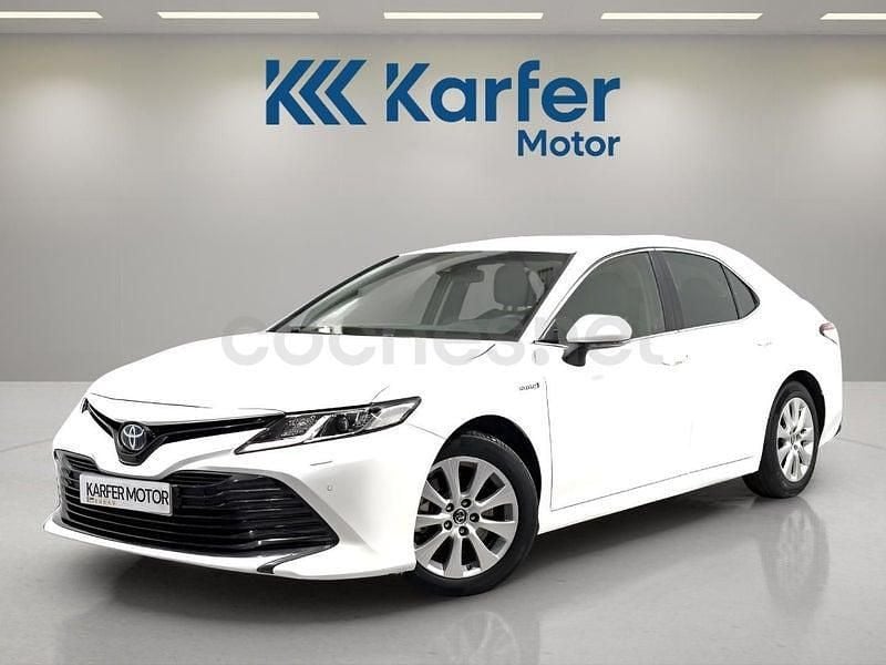 Usado Toyota Camry Business Edition 218 CV (160 kW) 2020 Blanco Berlina