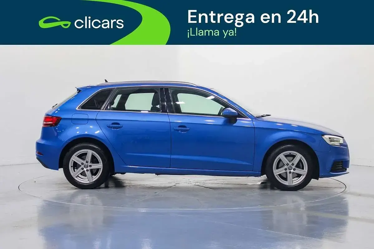 Usado Audi A3 Sportback 116 CV (85 kW) 2019 Azul Utilitario