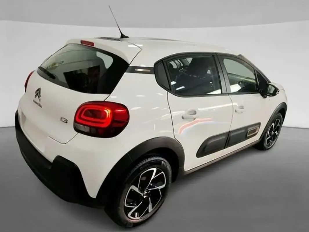 Usado Citroën C3 PureTech 83 CV (61 kW) 2023 Blanco Utilitario