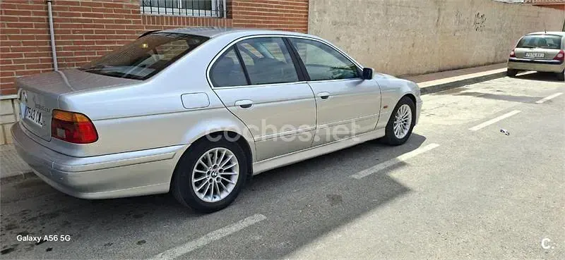 Usado BMW 530 Exclusive 193 CV (141 kW) 2004 Gris / plata Berlina