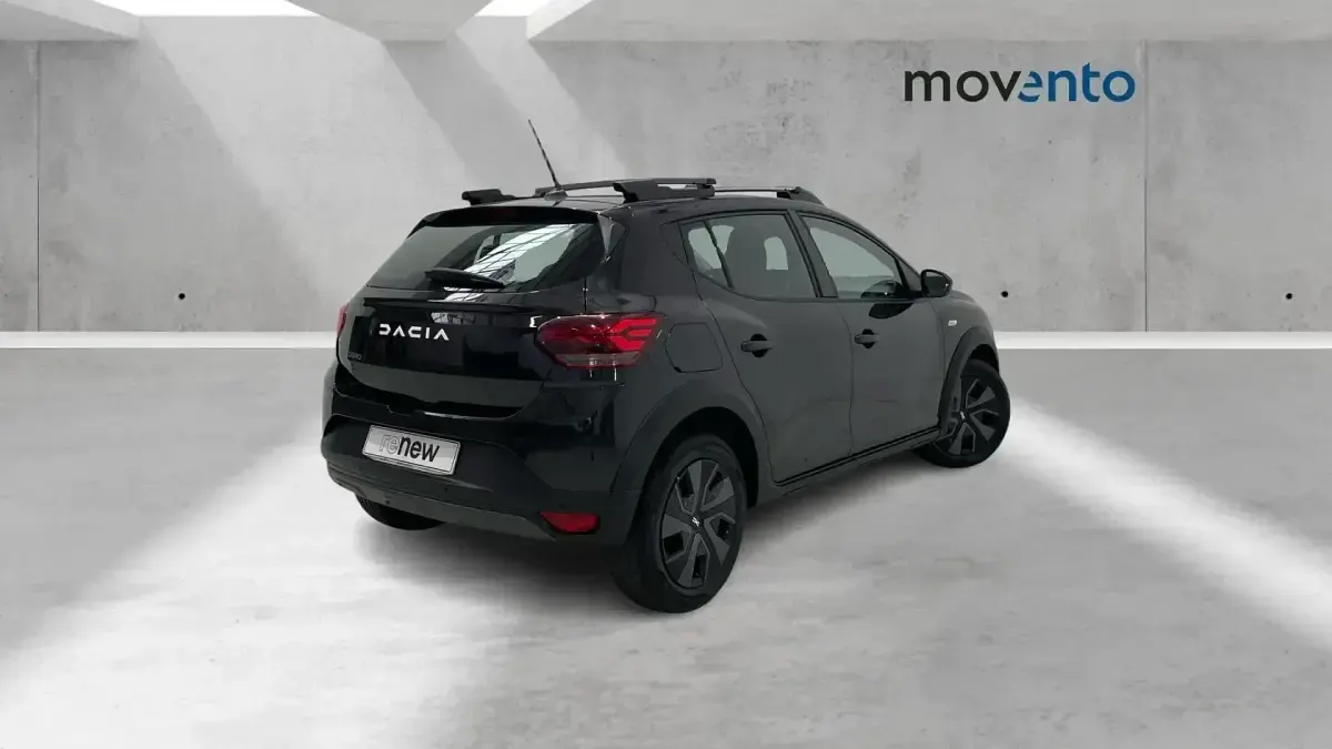 Usado Dacia Sandero Expression 101 CV (74 kW) 2025 Negro Berlina