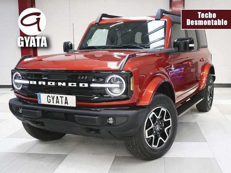 Rojo Usado 2024 Ford Bronco Outer Banks SUV | 57.990 € - Imagen 1/4
