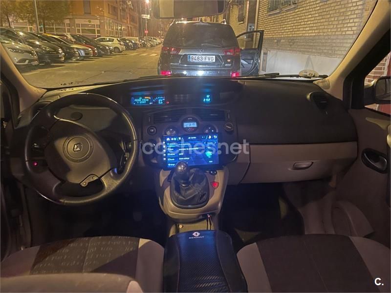 Beige Usado 2006 Renault Scénic II Expression Monovolumen | 3500 € (Precio justo) - Imagen 1/4