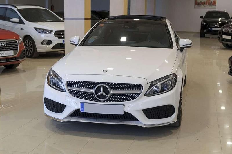 Używany Mercedes C220 170 KM (125 kW) 2017 Biały Coupe