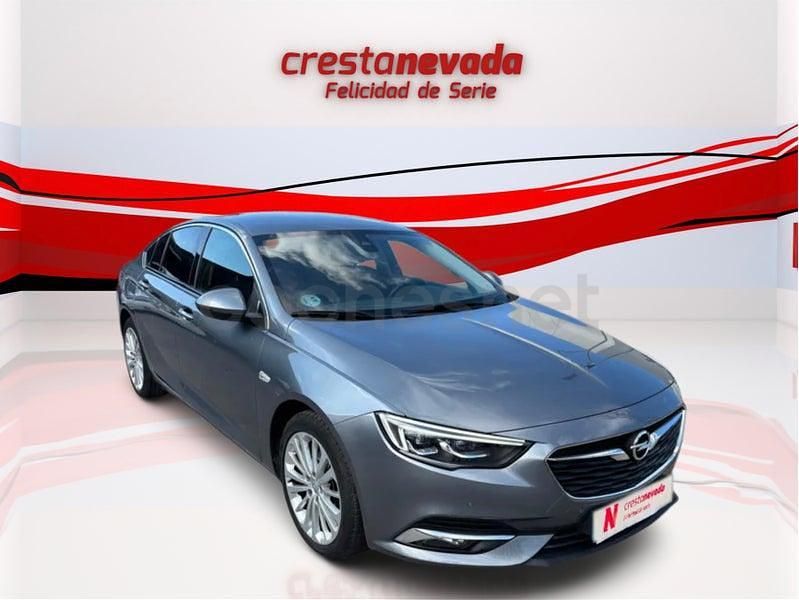 Usado Opel Insignia Innovation 136 CV (100 kW) 2020 Gris / plata Berlina