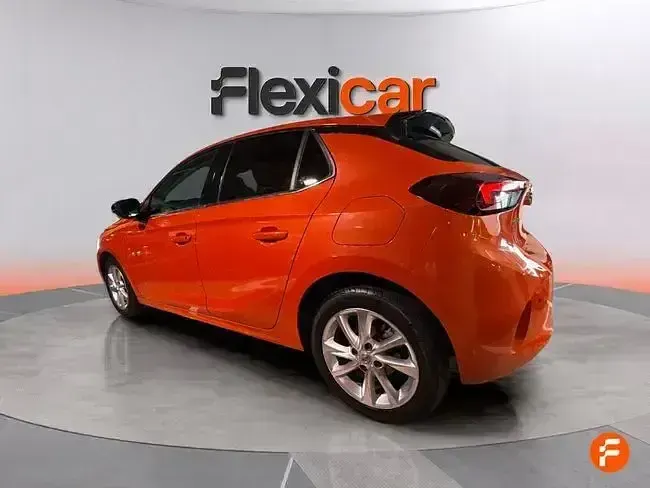 Usado Opel Corsa Elegance 100 CV (73 kW) 2023 Naranja Utilitario