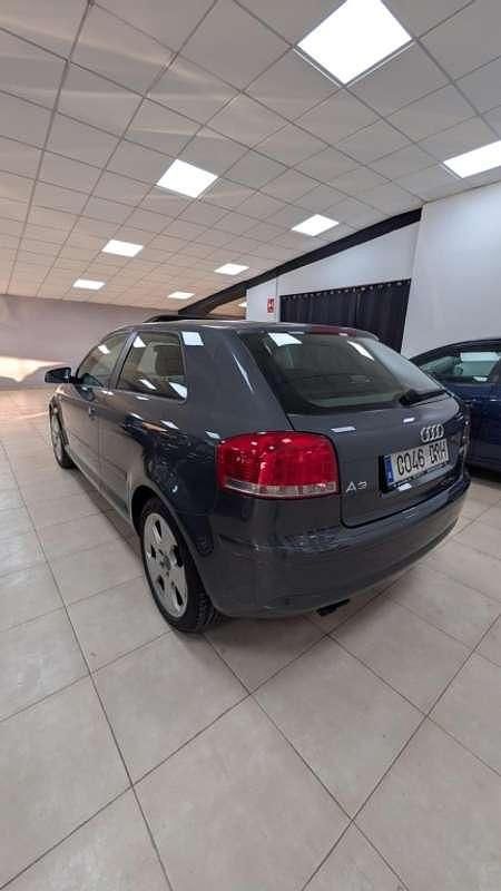 Usado Audi A3 Ambition 140 CV (102 kW) 2006 Negro Utilitario