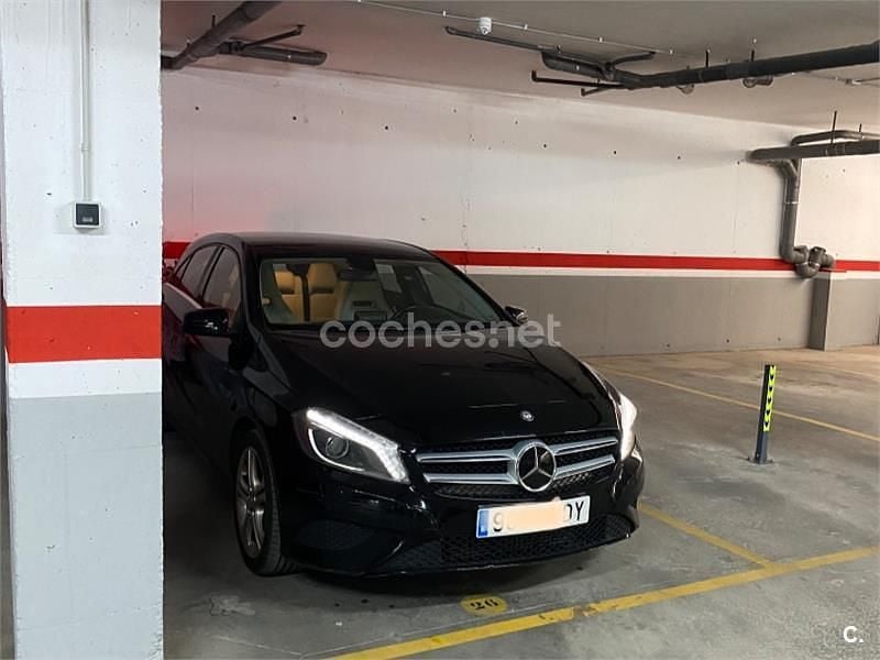 Usado Mercedes A180 Style 109 CV (80 kW) 2015 Negro Berlina
