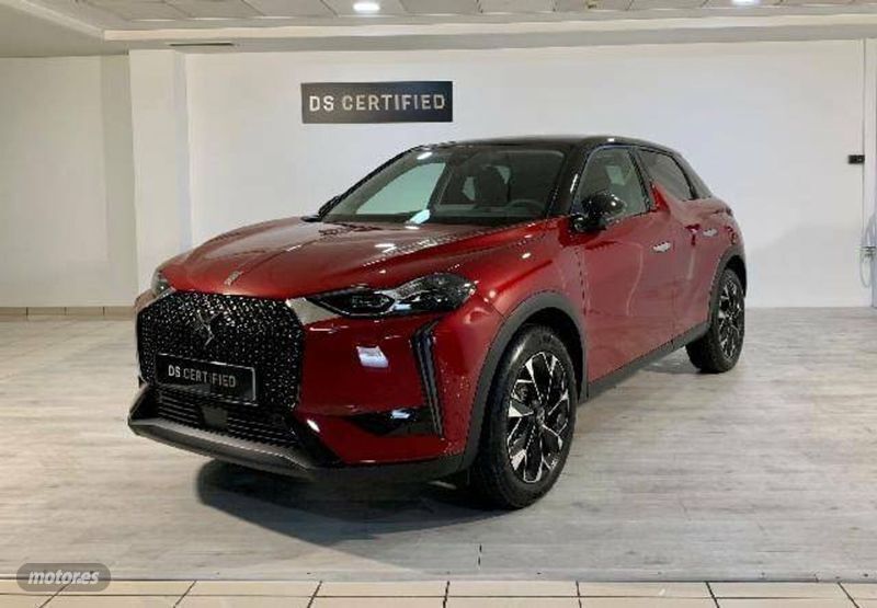 Rojo diva cnacaradoe Usado 2023 DS Automobiles DS3 Crossback E-Tense Opera SUV | 46.600 € - Imagen 1/4