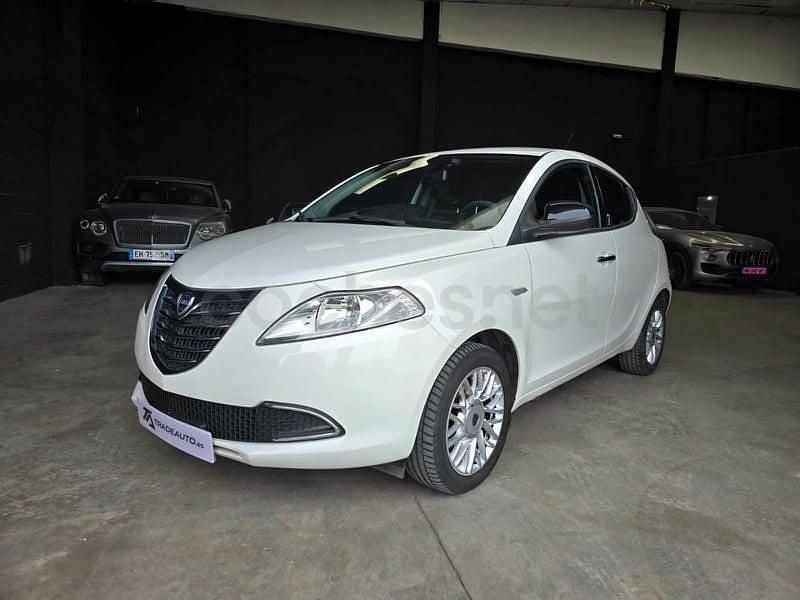 Brugt Lancia Ypsilon Gold 69 HK (50 kW) 2014 Hvid Hatchback
