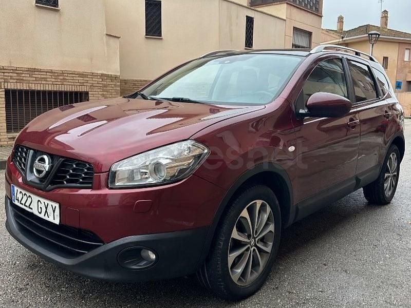 Usado Nissan Qashqai +2 Premium Edition 150 CV (110 kW) 2011 Granate SUV