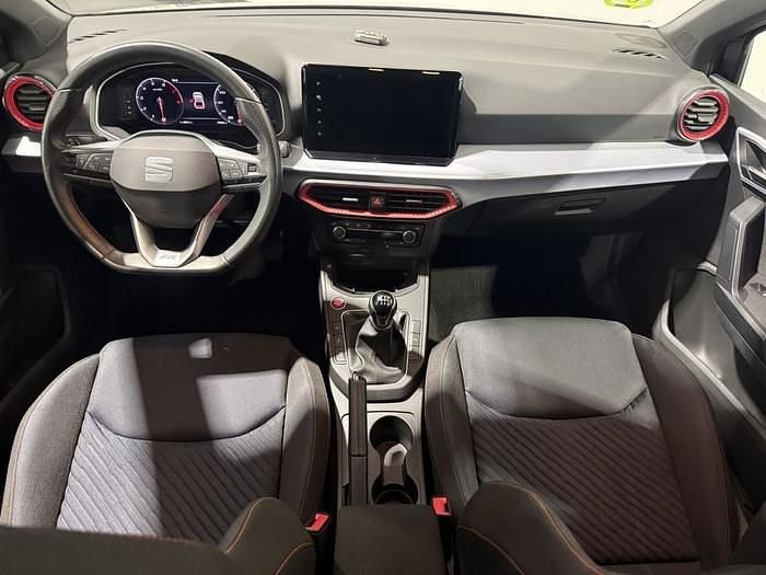 Usado Seat Ibiza FR 115 CV (84 kW) 2025 Gris / plata Berlina