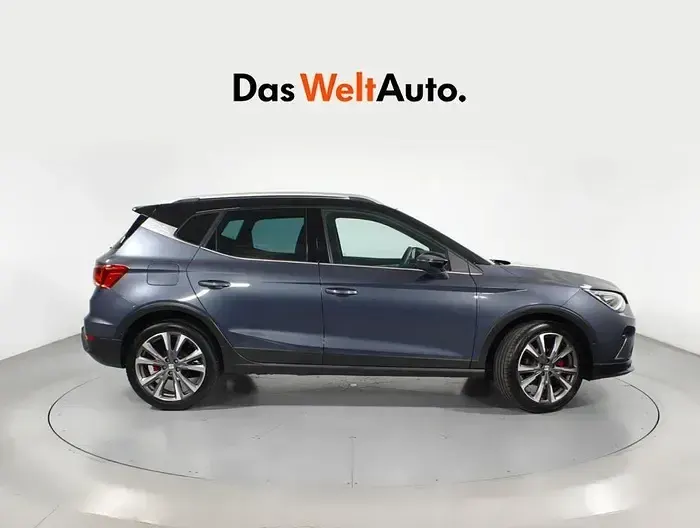 Usado Seat Arona FR 115 CV (84 kW) 2025 Gris SUV