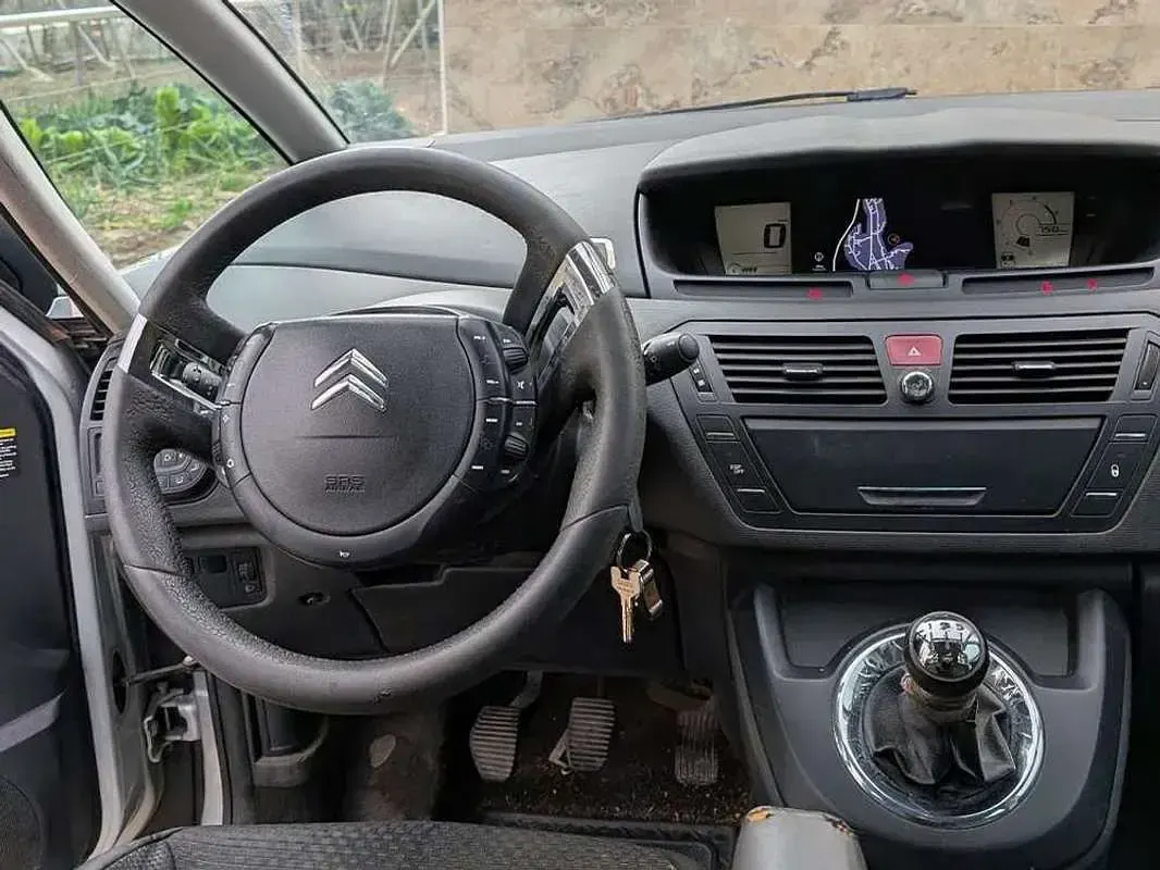 Usado Citroën C4 Exclusive 109 CV (80 kW) 2010 Gris Monovolumen