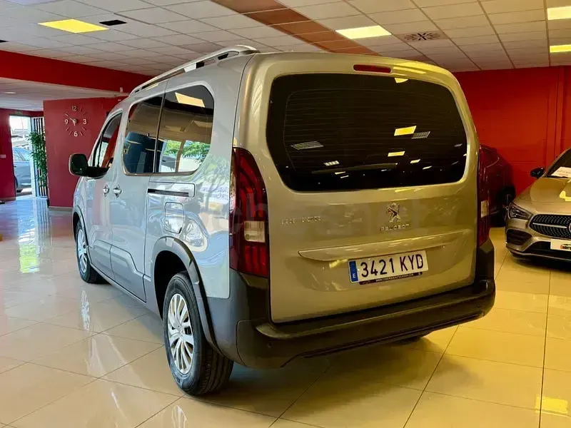 Usado Peugeot Rifter Allure 130 CV (95 kW) 2020 Azul Monovolumen