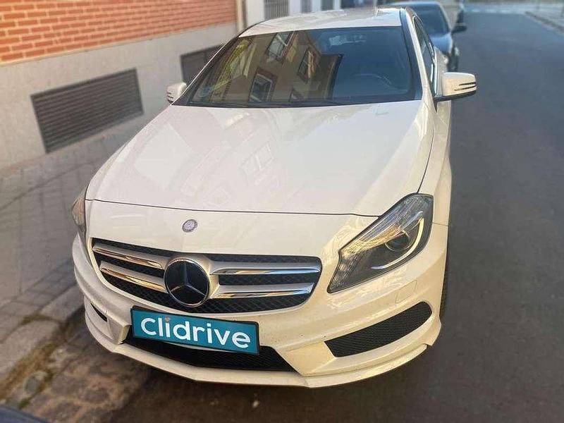 Usado Mercedes CLA200 AMG line 136 CV (100 kW) 2015 Beige Coupe