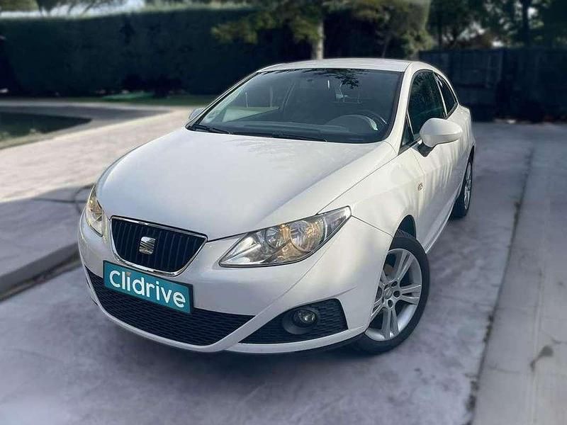 Usado Seat Ibiza Reference 90 CV (66 kW) 2011 Blanco Utilitario
