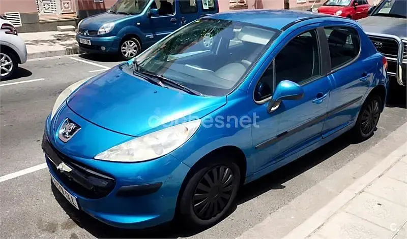 Usado Peugeot 207 75 CV (55 kW) 2009 Azul Berlina