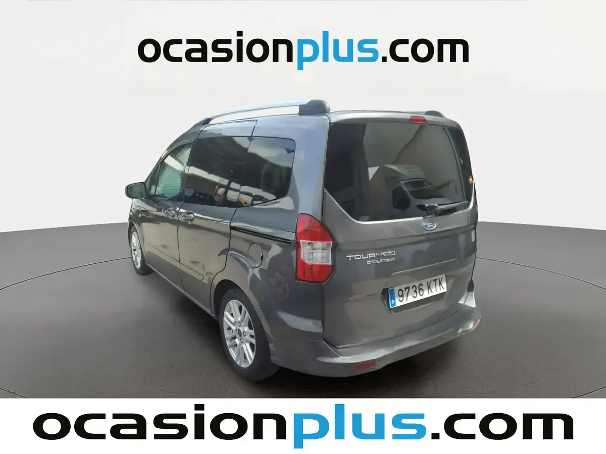 Usado Ford Tourneo Courier Titanium 100 CV (73 kW) 2019 Gris Monovolumen