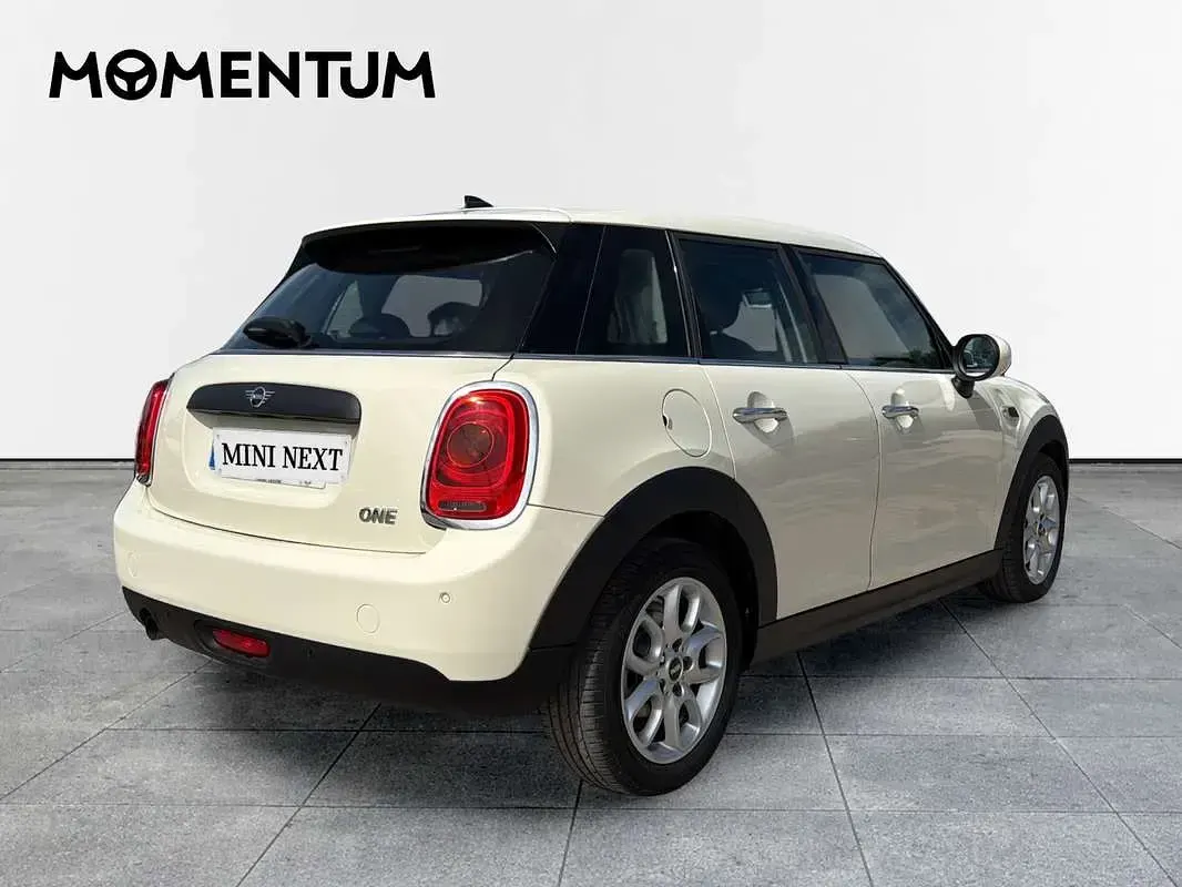 Usado Mini ONE 102 CV (75 kW) 2019 Blanco Utilitario
