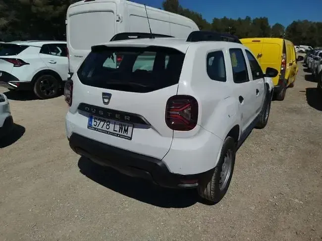 Usado Dacia Duster Essentiel 100 HP (73 kW) 2022 Branco SUV