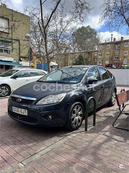 Usado Ford Focus Trend 90 CV (66 kW) 2009 Verde Familiar