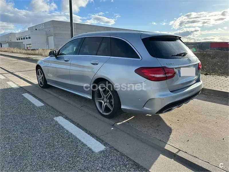 Usado Mercedes C220 AMG 170 CV (125 kW) 2016 Gris / plata Familiar