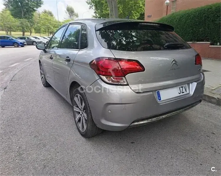 Usado Citroën C4 PureTech 130 CV (95 kW) 2017 Gris / plata Berlina