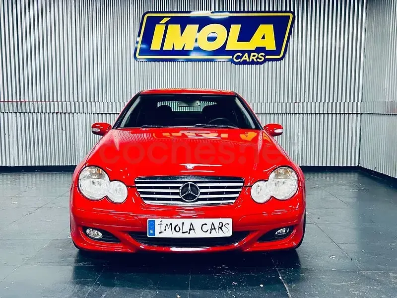 Usado Mercedes C180 Sport Edition 143 CV (105 kW) 2005 Rojo Berlina